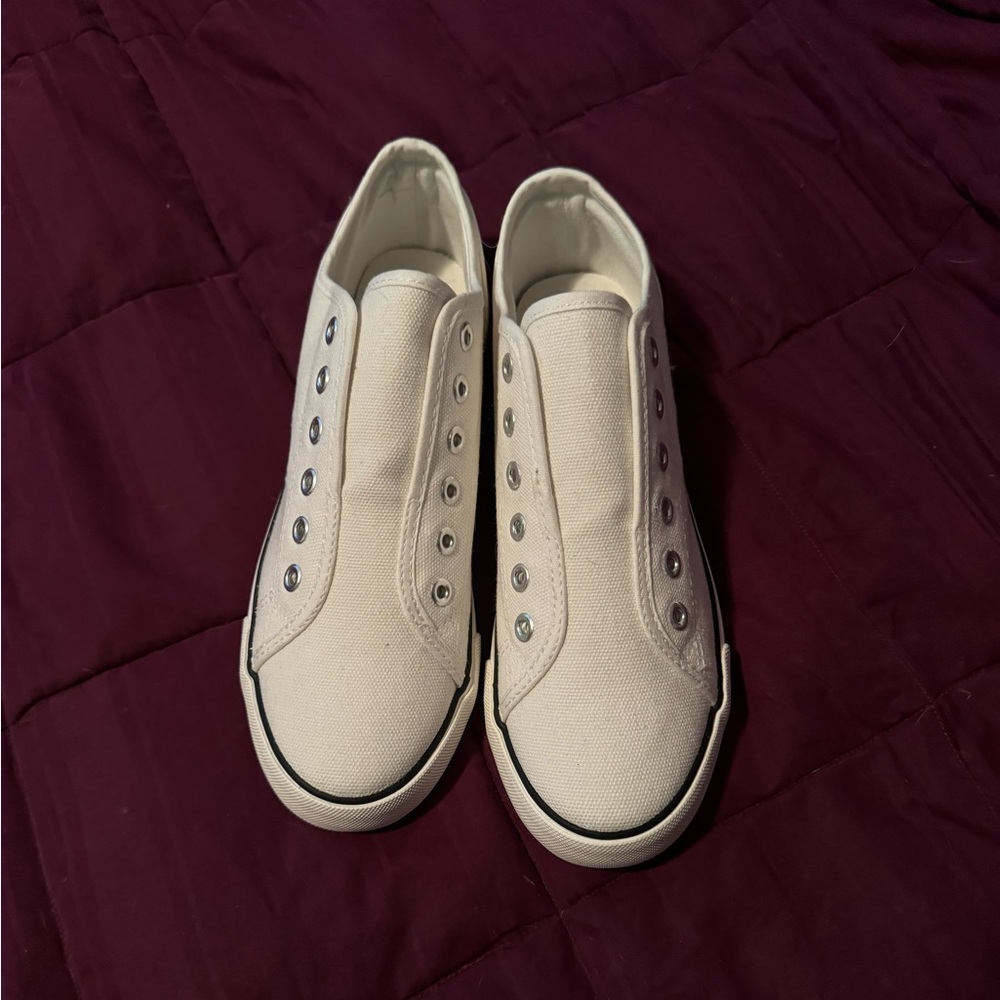 New justfab shoes. White. Slip on